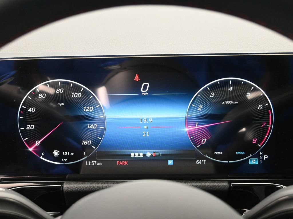 Used 2025 Mercedes-Benz GLA 250 4MATIC image 13