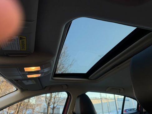 Used 2015 MAZDA MAZDA3 i Grand Touring image 11