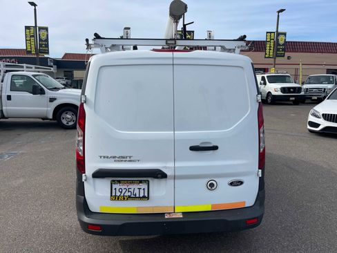 Used 2015 Ford Transit Connect XL image 4