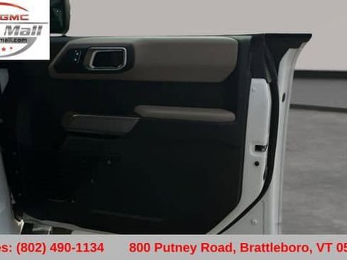 Used 2022 Ford Bronco Wildtrak image 45