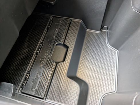 New 2026 RAM 1500 4x4 Crew Cab image 36