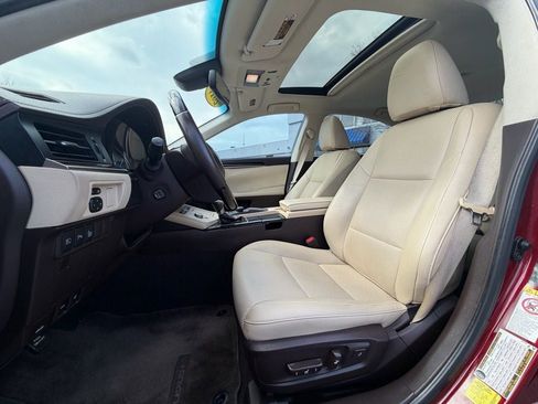 Used 2017 Lexus ES 350 w/ Premium Package image 26