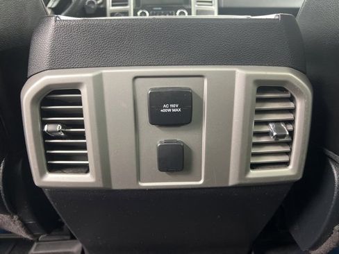 Used 2016 Ford F150 Lariat image 13