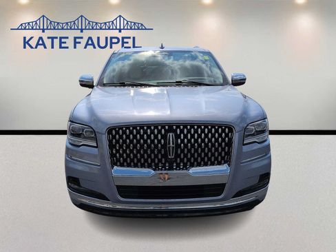 Used 2024 Lincoln Navigator Black Label AWD/4WD image 2