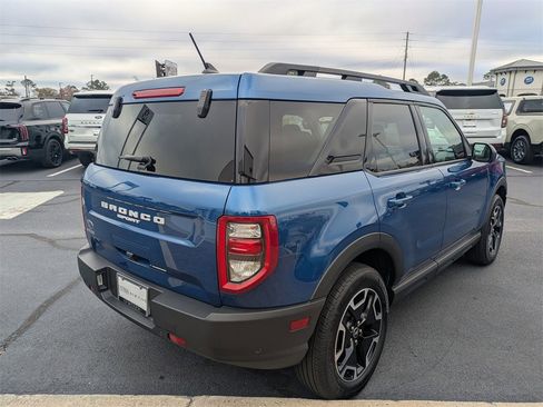 Used 2023 Ford Bronco Sport Outer Banks image 5