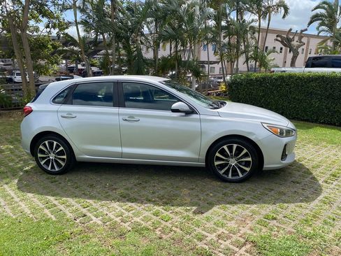 Used 2018 Hyundai Elantra GT w/ Style Package 02 image 8