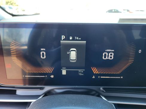 New 2026 Kia Carnival FWD image 17