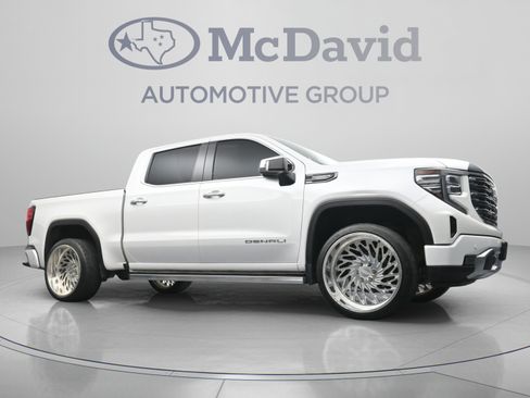 Used 2023 GMC Sierra 1500 Denali Ultimate AWD/4WD image 25