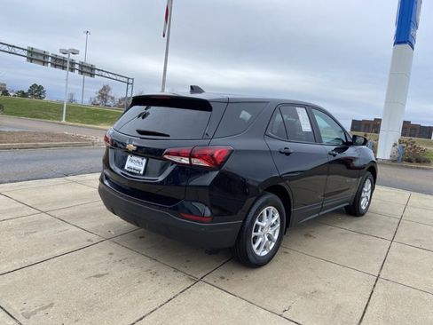 Used 2023 Chevrolet Equinox LS w/ LS Convenience Package image 10