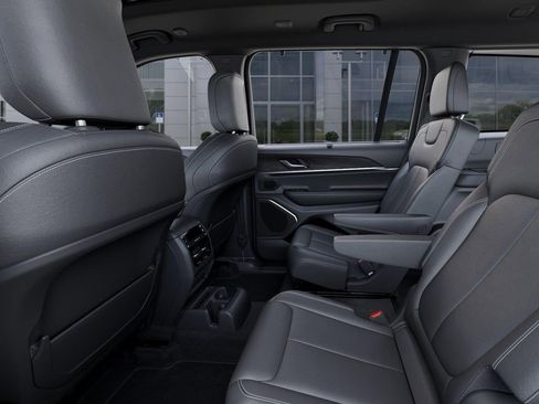 New 2026 Jeep Grand Cherokee L Limited AWD/4WD image 23