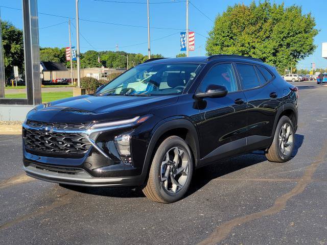 New 2026 Chevrolet Trax LT w/ LT Convenience Package FWD image 4