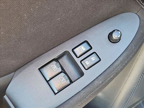 Used 2016 Nissan 370Z Coupe RWD image 11