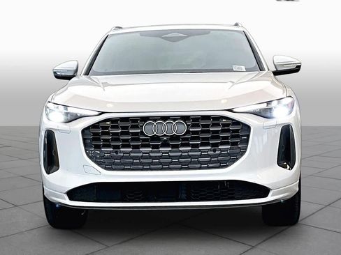 Certified 2025 Audi Q5 Premium Plus w/ Premium Plus AWD/4WD image 4