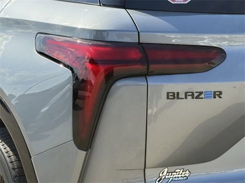 New 2026 Chevrolet Blazer EV RS image 6