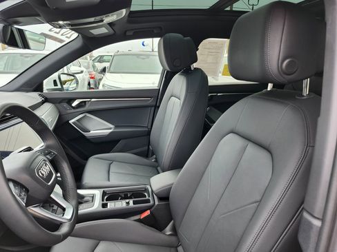 Used 2025 Audi Q3 2.0T Premium w/ Convenience Package image 9