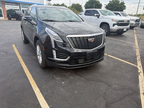 Used 2024 Cadillac XT5 Luxury w/ LPO, Floor Liner Package AWD/4WD image 6