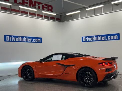 Used 2025 Chevrolet Corvette Z06 w/ Stealth Interior Trim Package RWD image 8
