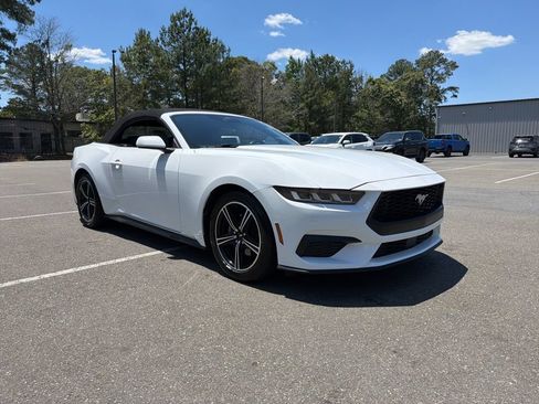 Used 2024 Ford Mustang Premium RWD image 6