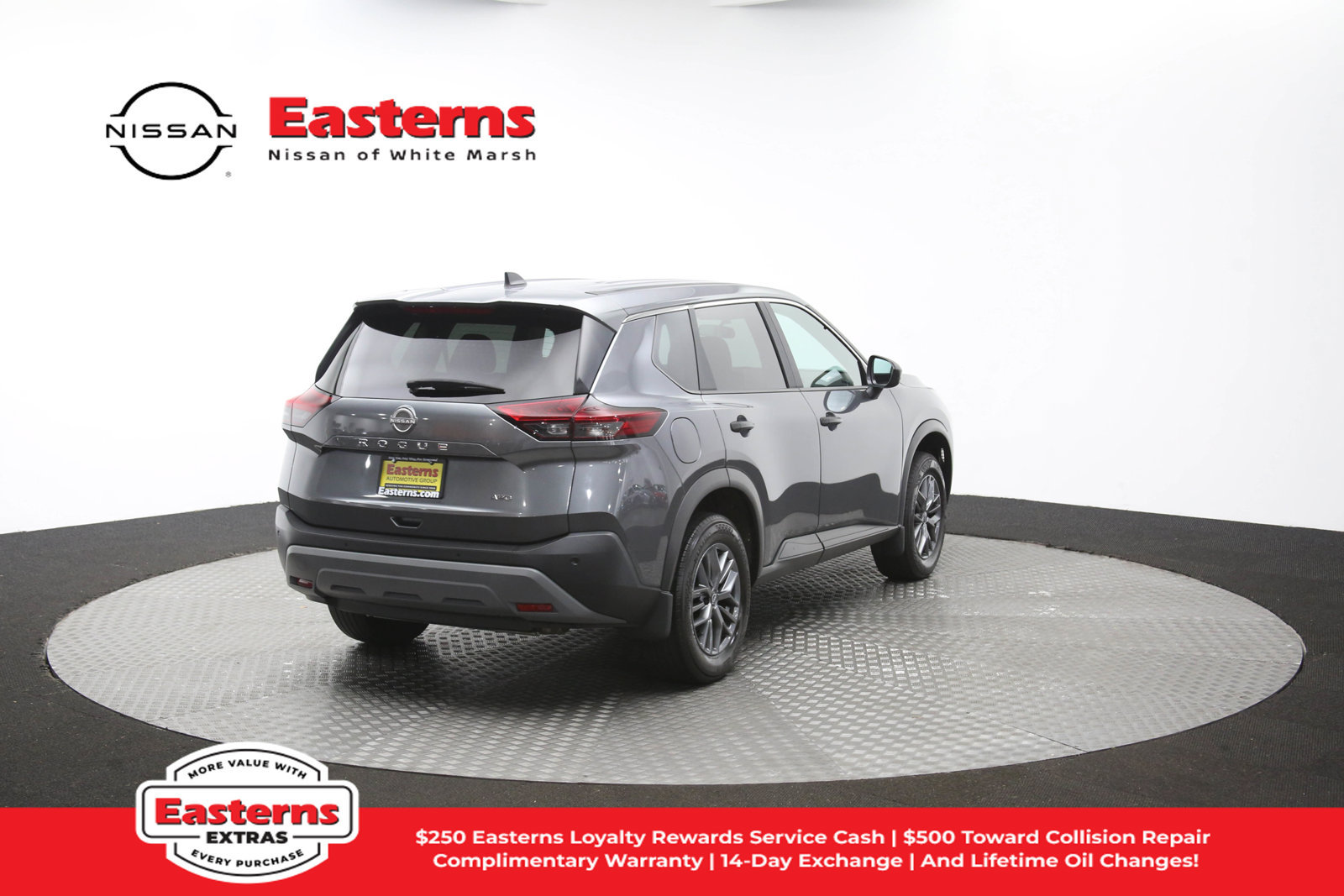 Used 2023 Nissan Rogue S AWD/4WD image 38