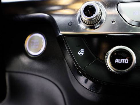 Used 2020 Kia Telluride SX w/ SX Prestige Package image 32