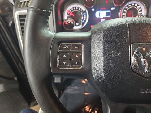 Used 2017 RAM 1500 Classic SLT w/ SLT Plus D￩cor Group image 20