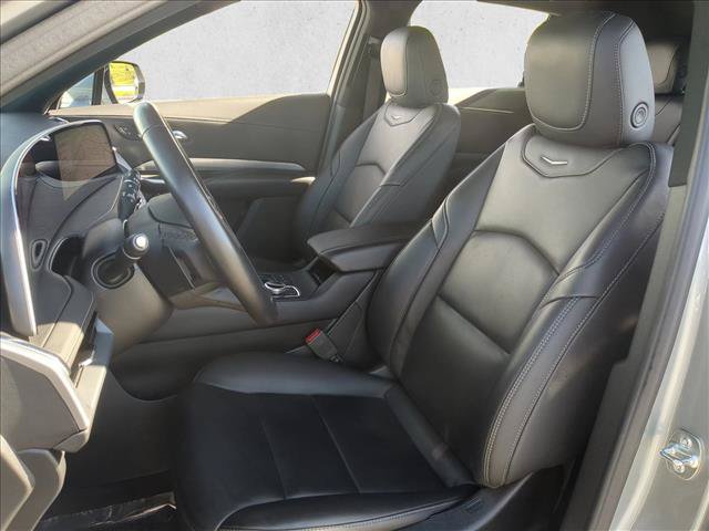 Used 2025 Cadillac XT4 Premium Luxury FWD image 15