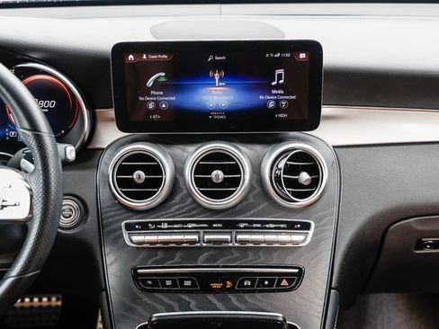 Used 2021 Mercedes-Benz GLC 300 4MATIC Coupe image 11