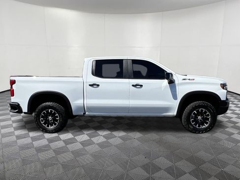 Used 2025 Chevrolet Silverado 1500 ZR2 w/ Technology Package AWD/4WD image 7