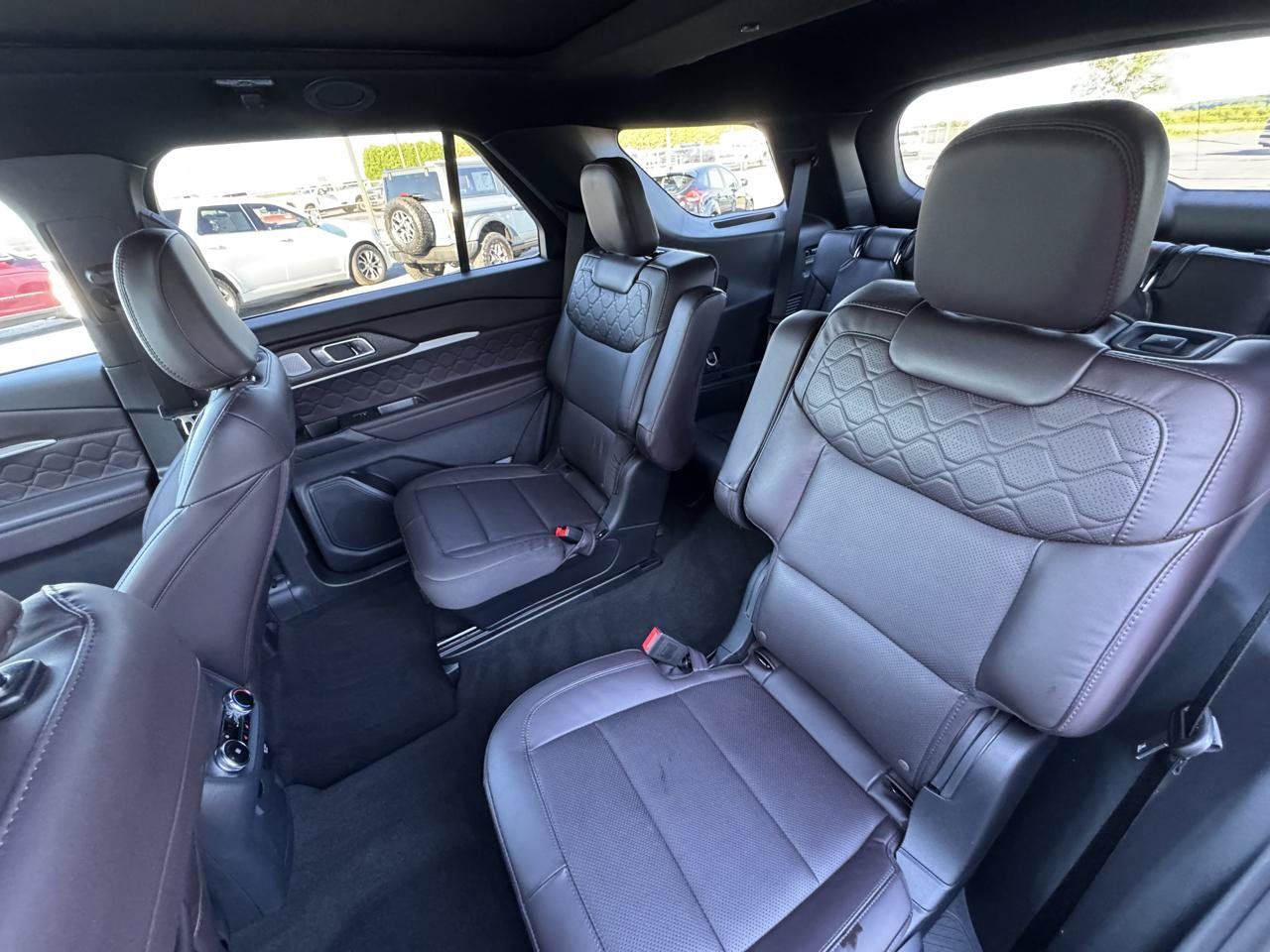 Used 2026 Ford Explorer Platinum w/ LUX Leather Package AWD/4WD image 14