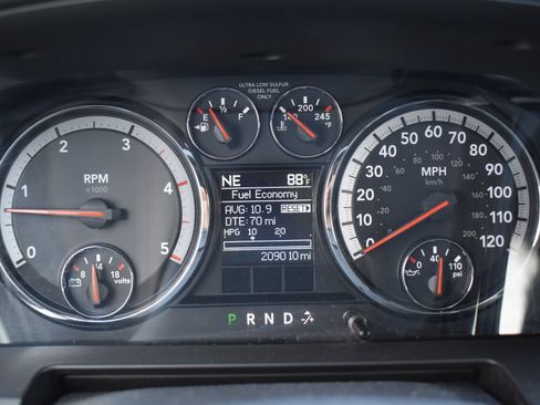 Used 2012 RAM 2500 Laramie w/ Cold Weather Group AWD/4WD image 10