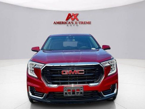 Used 2024 GMC Terrain SLE FWD image 9