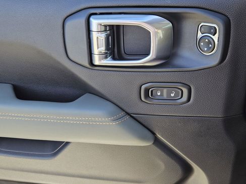 New 2026 Jeep Gladiator Mojave AWD/4WD image 24