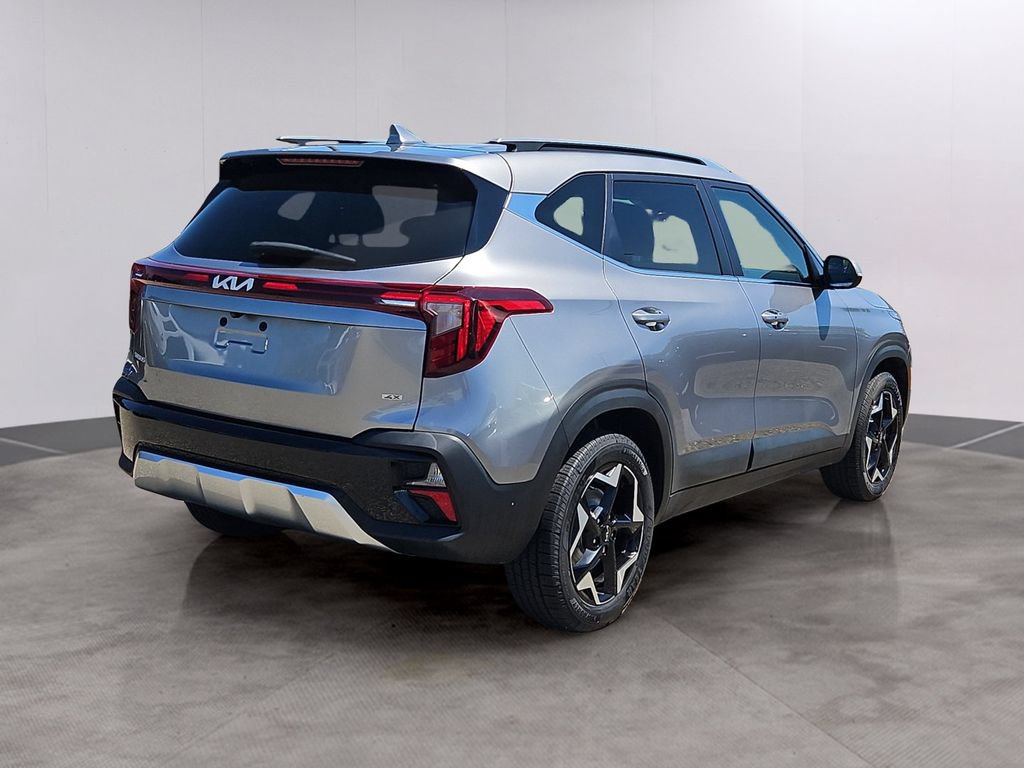 Certified 2024 Kia Seltos EX AWD/4WD image 4