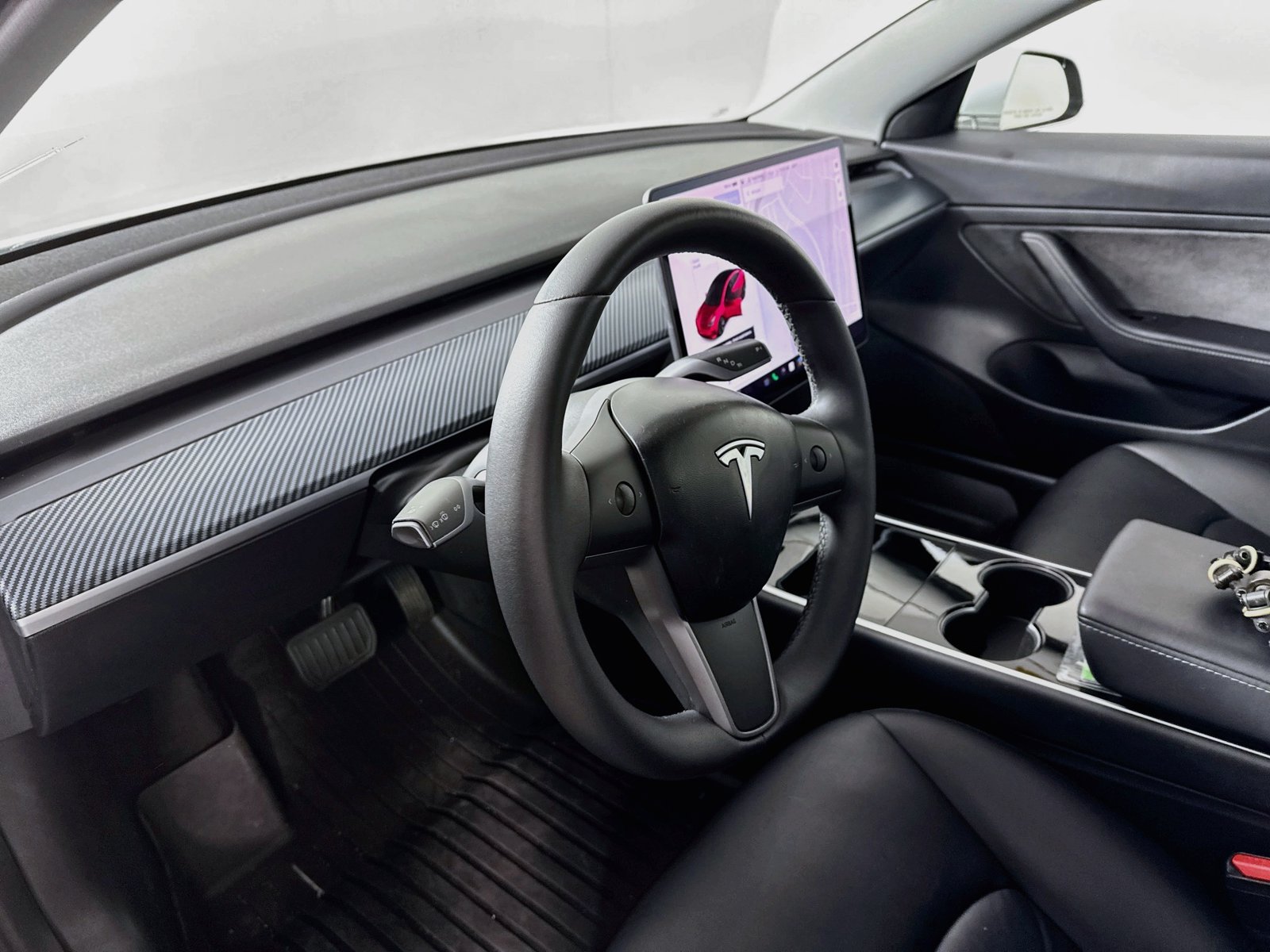 Used 2020 Tesla Model 3 Standard Range RWD image 9
