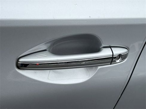 Used 2014 Toyota Avalon Limited image 44