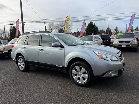 Used 2012 Subaru Outback 2.5i Premium w/ All-Weather Pkg image 2