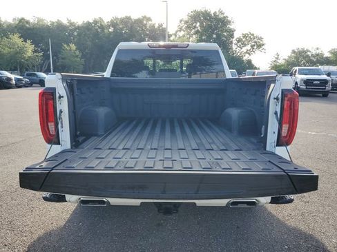 Used 2024 GMC Sierra 1500 Denali AWD/4WD image 9