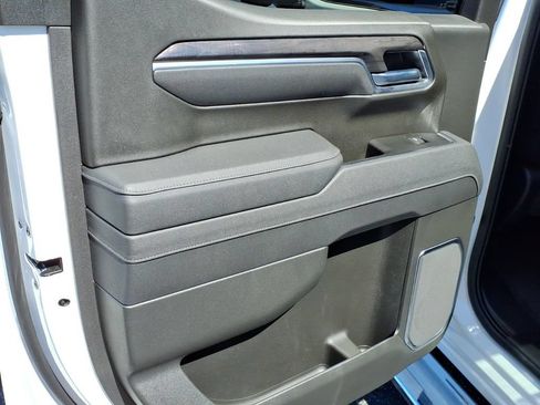 Used 2025 Chevrolet Silverado 1500 LTZ w/ Technology Package AWD/4WD image 6