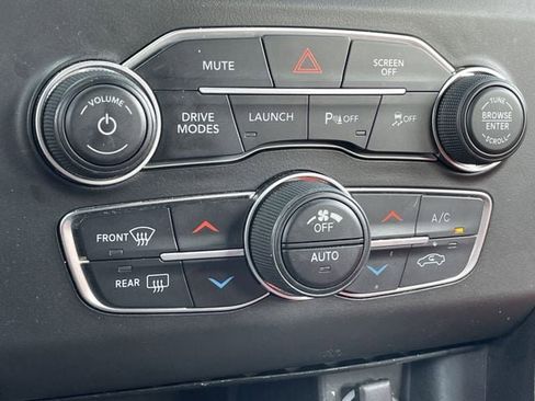 Used 2022 Dodge Charger Scat Pack w/ Dynamics Package image 17