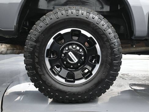 Used 2023 Ford F250 Lariat w/ Lariat Ultimate Package AWD/4WD image 18