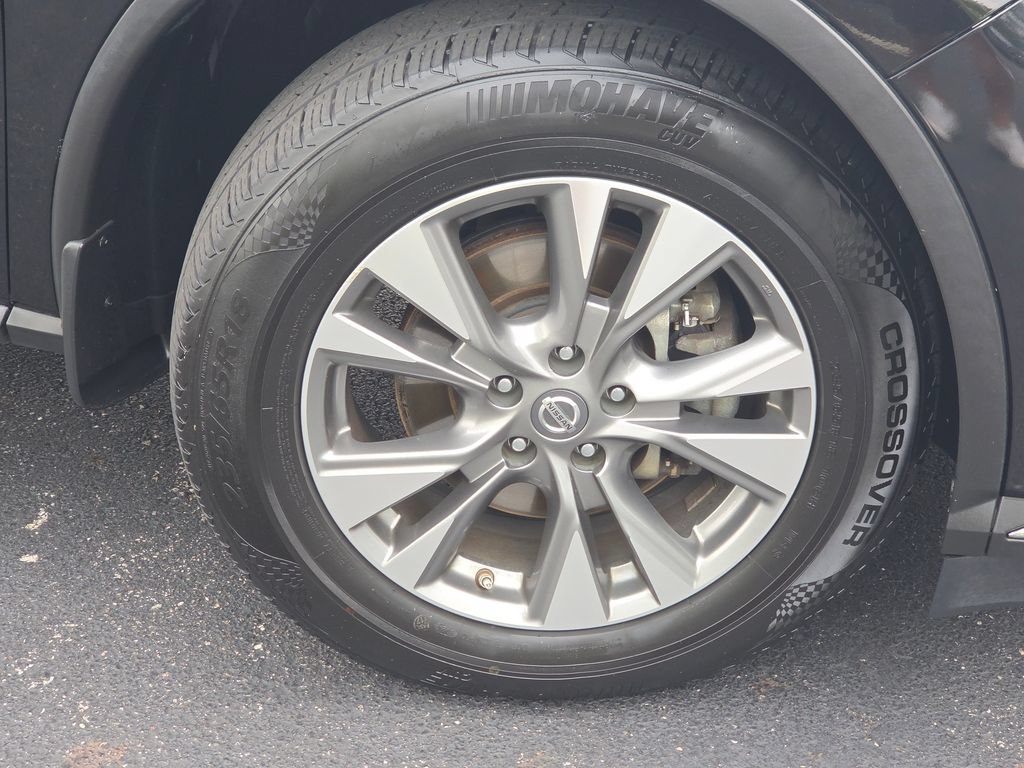 Used 2018 Nissan Murano S AWD/4WD image 16