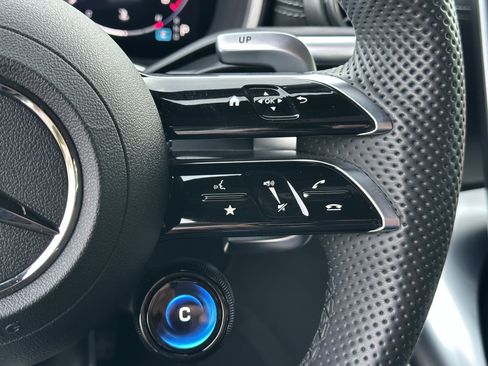 Used 2022 Mercedes-Benz SL 63 AMG 4MATIC image 19