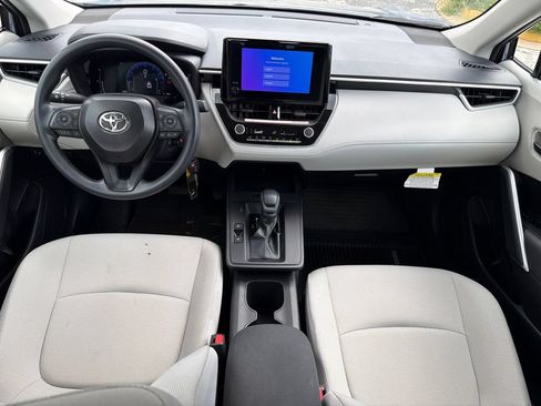 Used 2026 Toyota Corolla Cross L FWD image 23