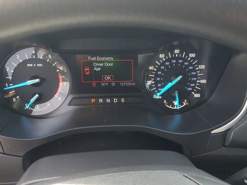 Used 2015 Ford Fusion SE FWD image 13