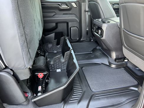 Used 2024 GMC Sierra 1500 AT4X AWD/4WD image 21