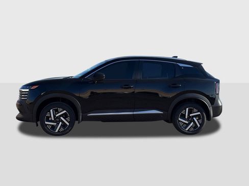 New 2026 Nissan Kicks SV w/ SV Premium Package image 2