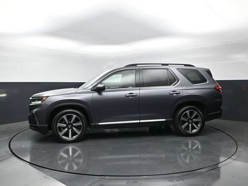 Used 2023 Honda Pilot Elite image 3