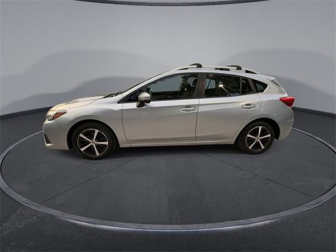 Used 2020 Subaru Impreza 2.0i Premium image 4