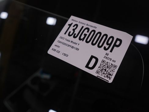 Used 2023 Tesla Model Y Long Range image 29