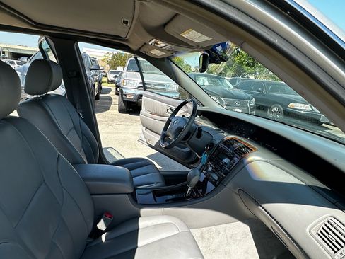 Used 2003 Toyota Avalon XLS image 29